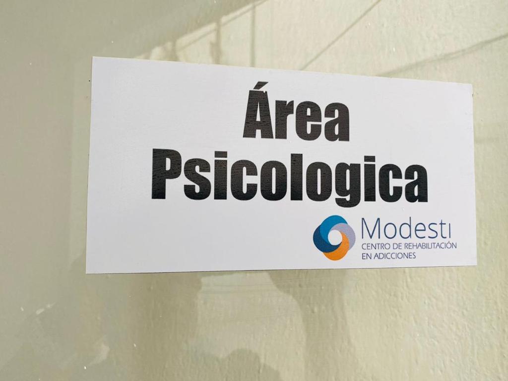 Información de institucion de beneficio social para la rehabilitacion de adicciones en León Guanajuato